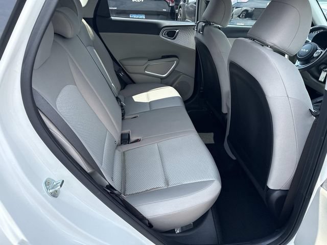 Used 2023 Kia Soul LX w/ LX Technology Package FWD image 11