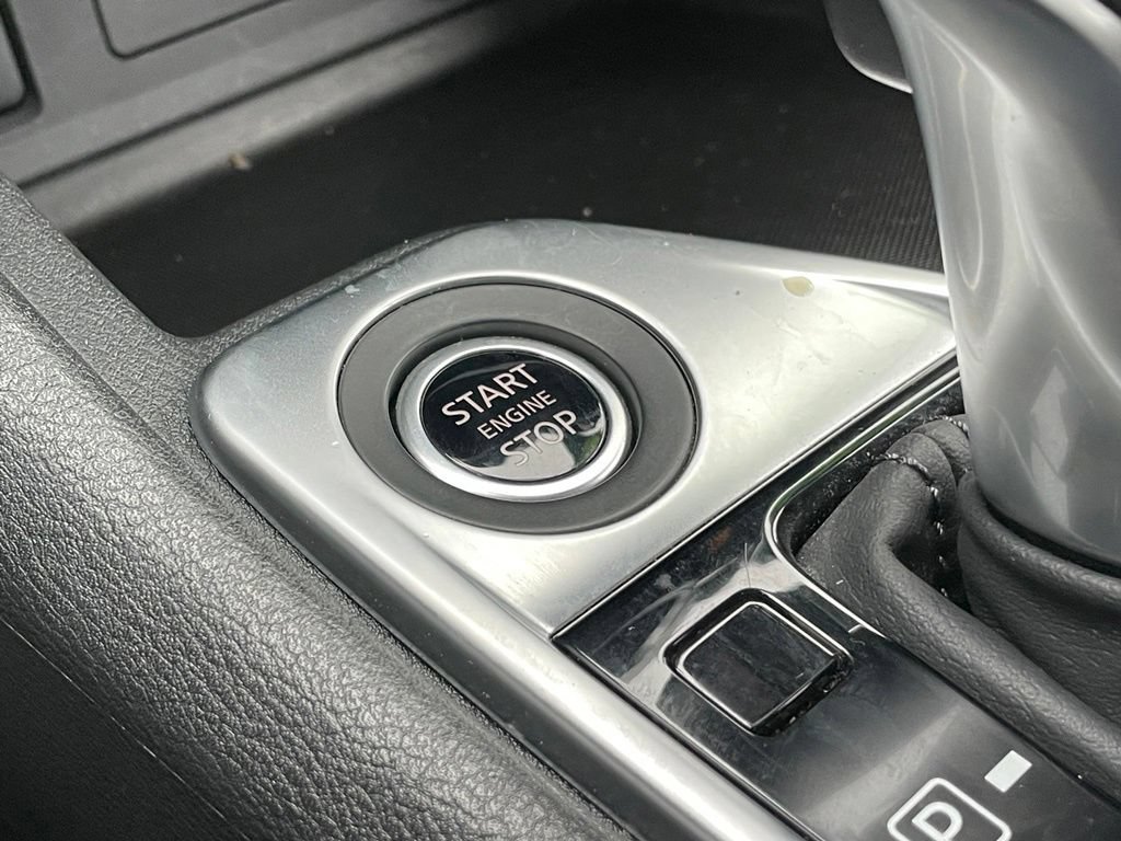 Certified 2024 Nissan Sentra SV FWD image 20