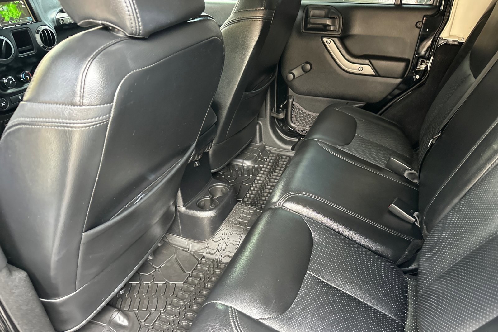 Used 2014 Jeep Wrangler Unlimited Sport image 13