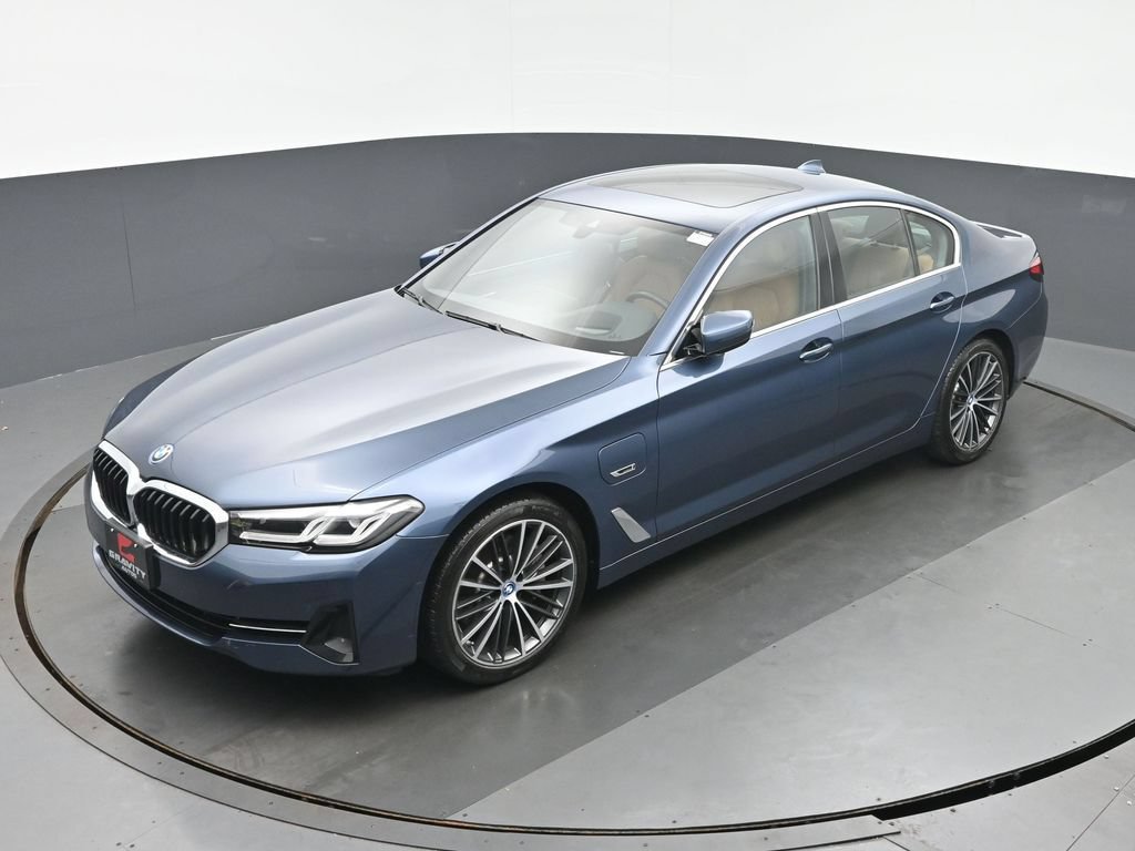 Used 2023 BMW 530e xDrive w/ Premium Package AWD/4WD image 34