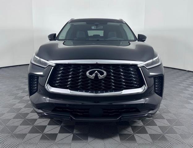 Certified 2025 INFINITI QX60 Luxe w/ Vision Package image 2