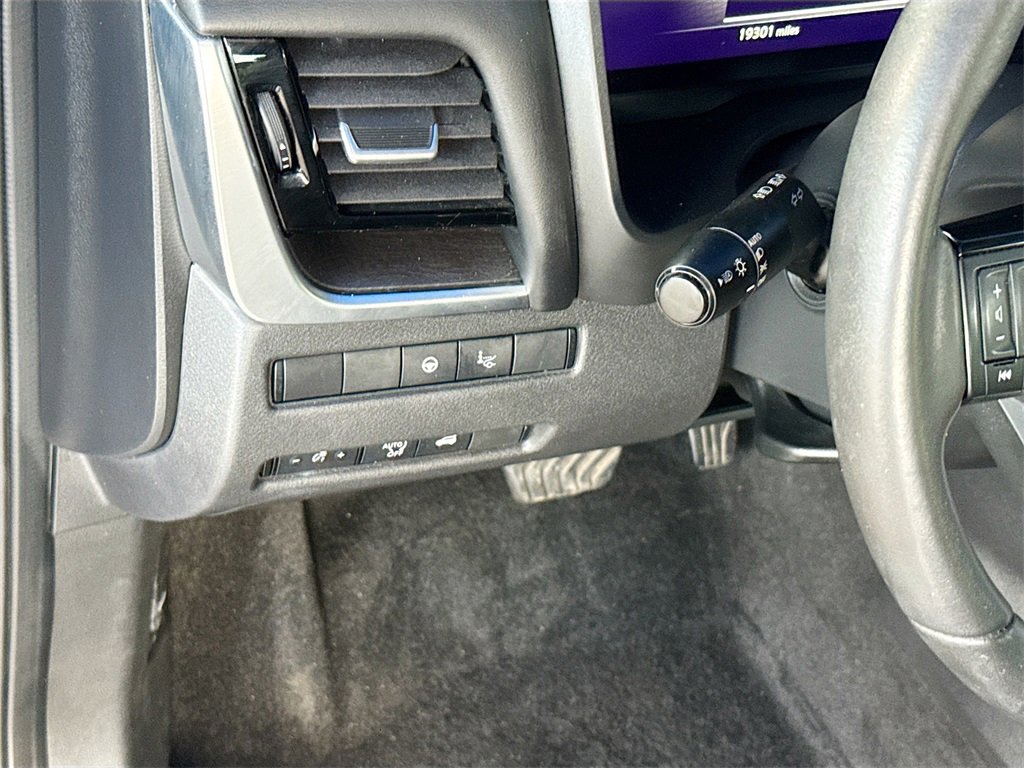 Used 2023 Nissan Rogue Platinum w/ Platinum Premium Package image 11