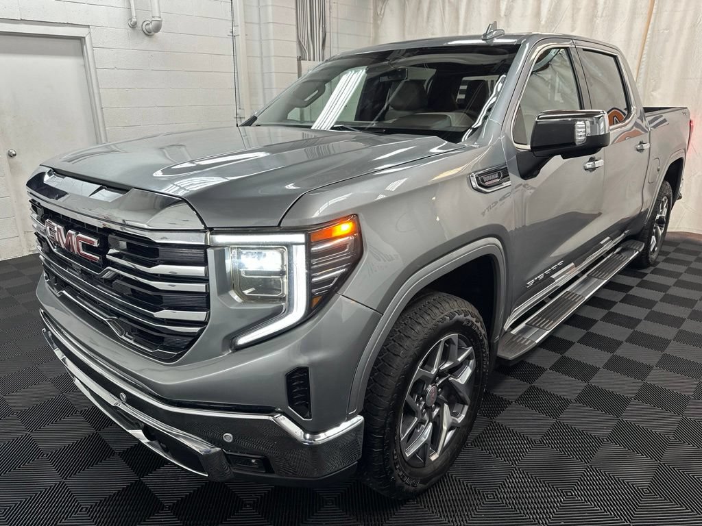 Used 2025 GMC Sierra 1500 SLT w/ SLT Premium Plus Package AWD/4WD image 4