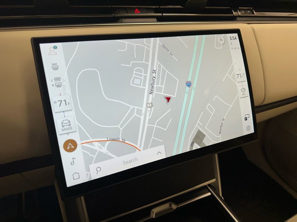 Used 2024 Land Rover Range Rover Long Wheelbase SE image 21