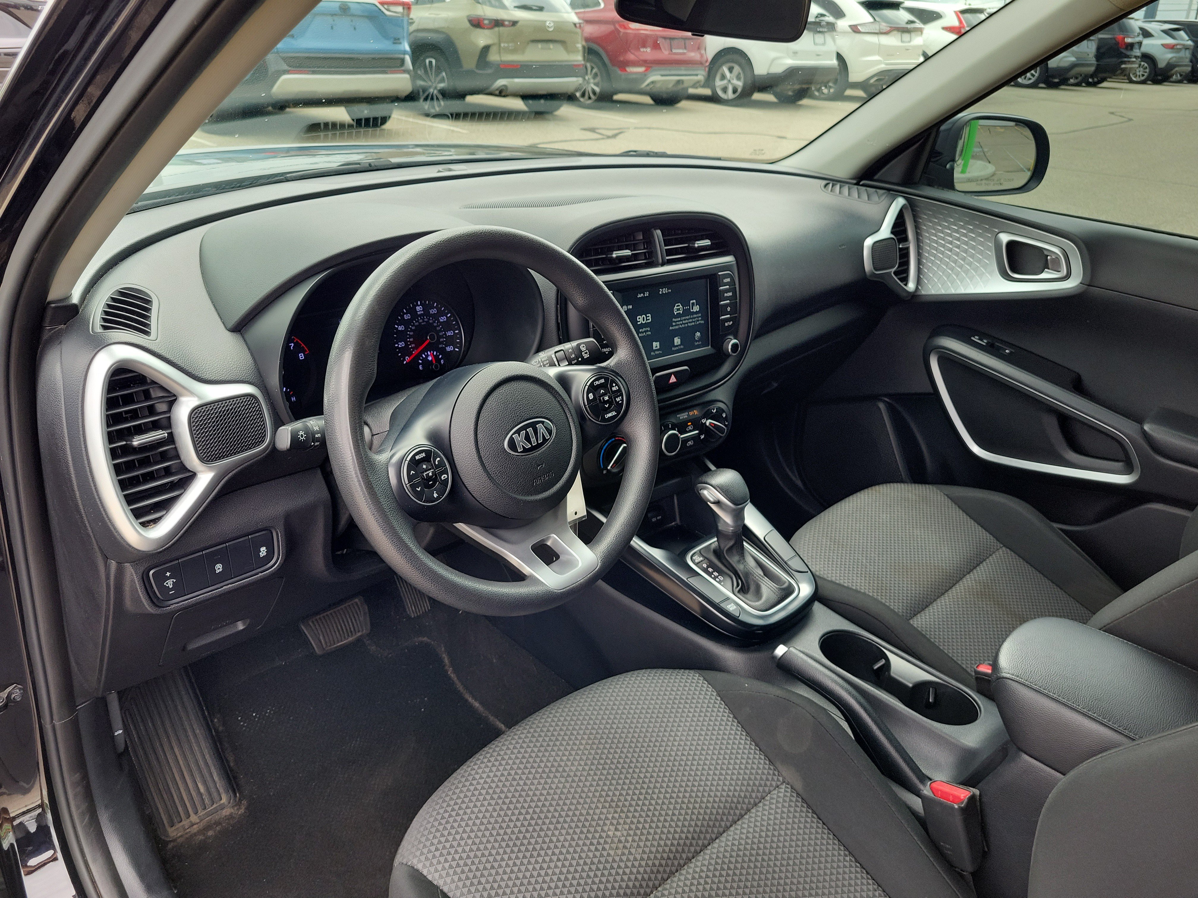 Used 2020 Kia Soul LX FWD image 17