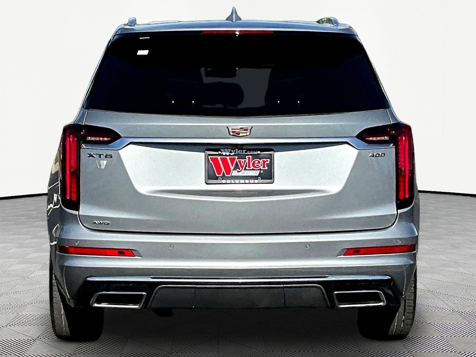 Used 2025 Cadillac XT6 Premium Luxury w/ LPO, Floor Liner Package AWD/4WD image 5