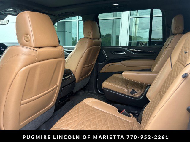 Used 2022 Cadillac Escalade ESV Sport w/ Touring Package AWD/4WD image 4