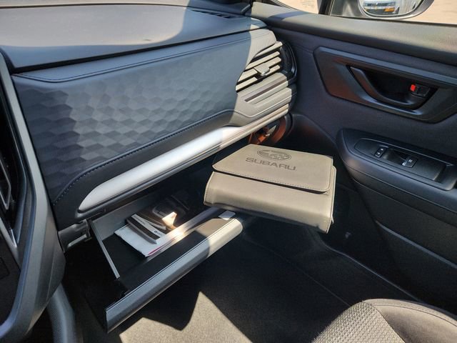 Used 2025 Subaru Forester Premium AWD/4WD image 46