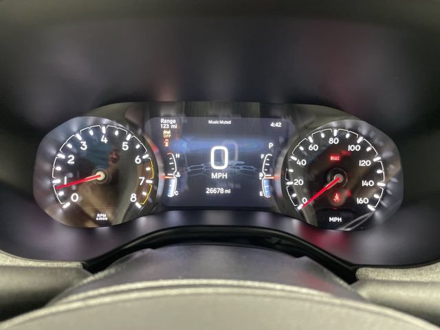 Used 2025 Jeep Compass Latitude AWD/4WD image 15