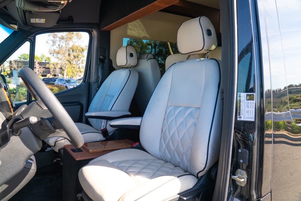 Used 2022 Mercedes-Benz Sprinter 3500 image 7