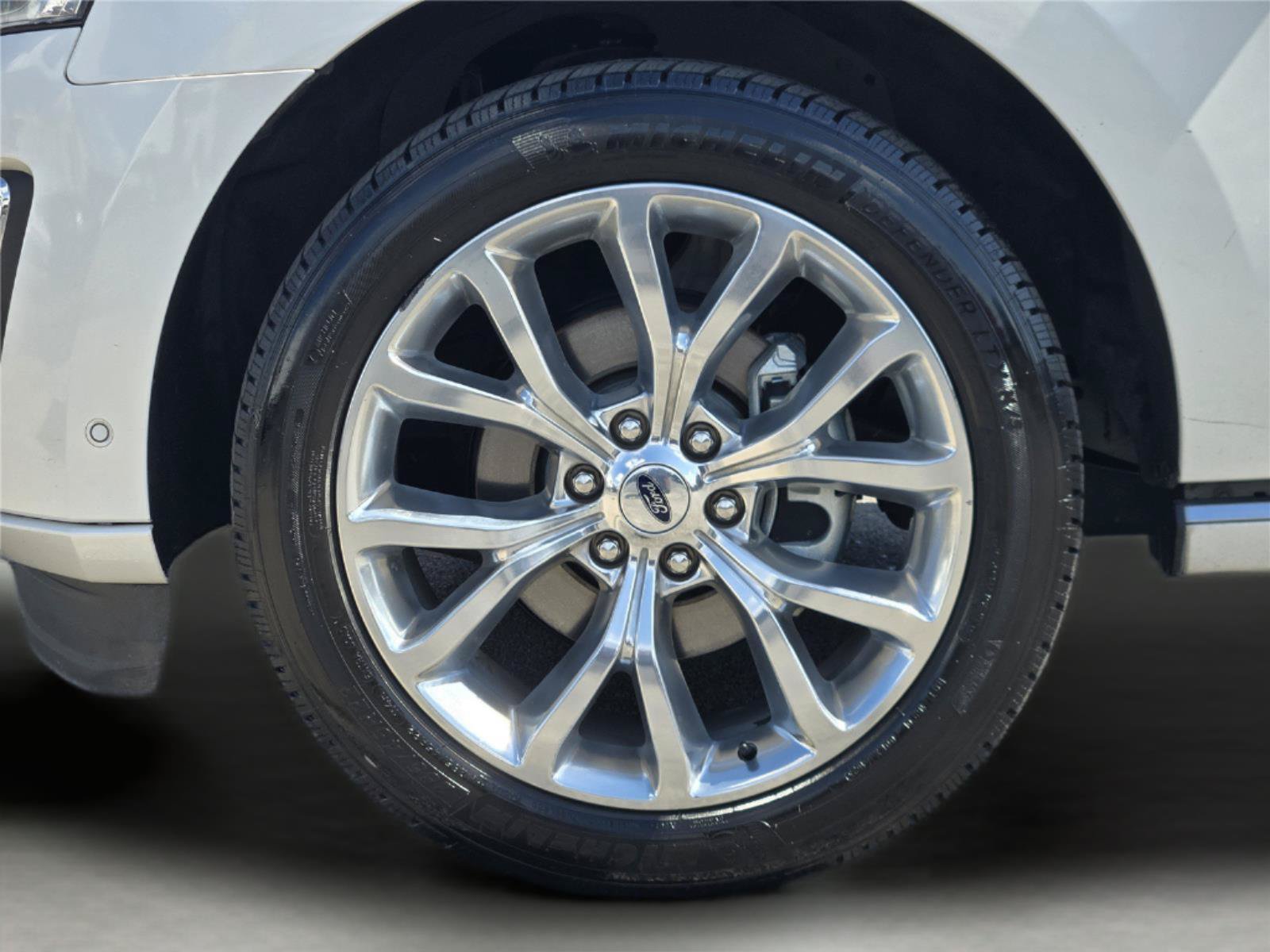 Used 2019 Ford Expedition Platinum RWD image 11