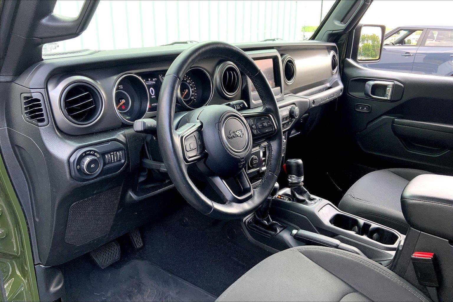 Used 2022 Jeep Wrangler Sport AWD/4WD image 8