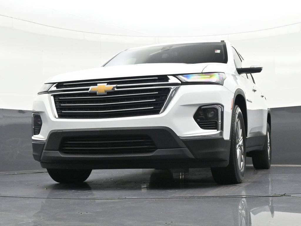 Used 2023 Chevrolet Traverse LT FWD image 25