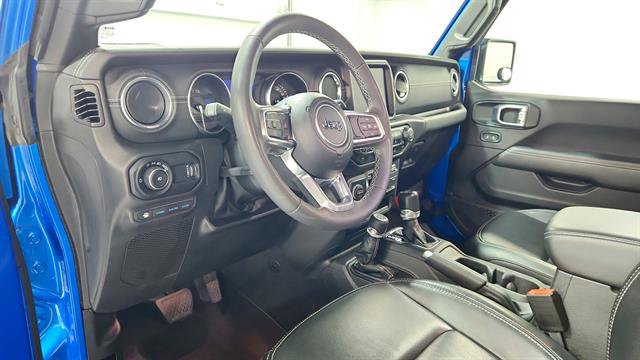 Used 2023 Jeep Wrangler Unlimited Sahara w/ Cold Weather Group image 11