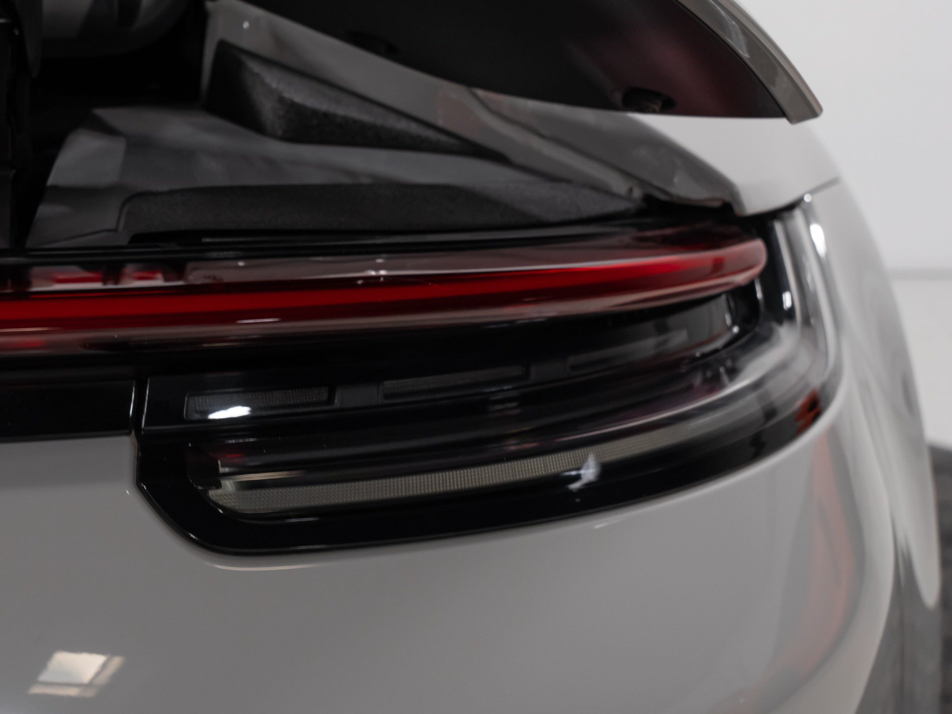Used 2020 Porsche 911 Carrera 4S AWD/4WD image 26
