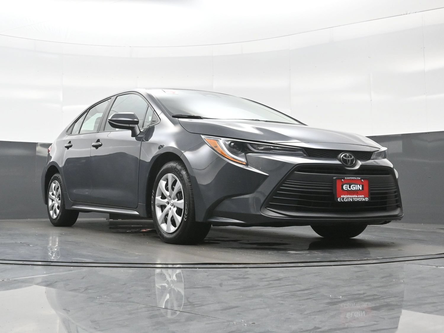Used 2024 Toyota Corolla LE FWD image 24
