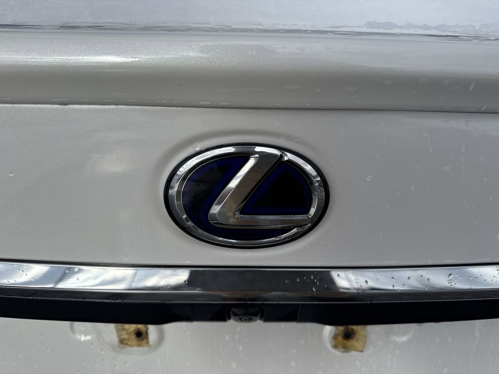 Used 2022 Lexus ES 300h w/ Premium Package image 28