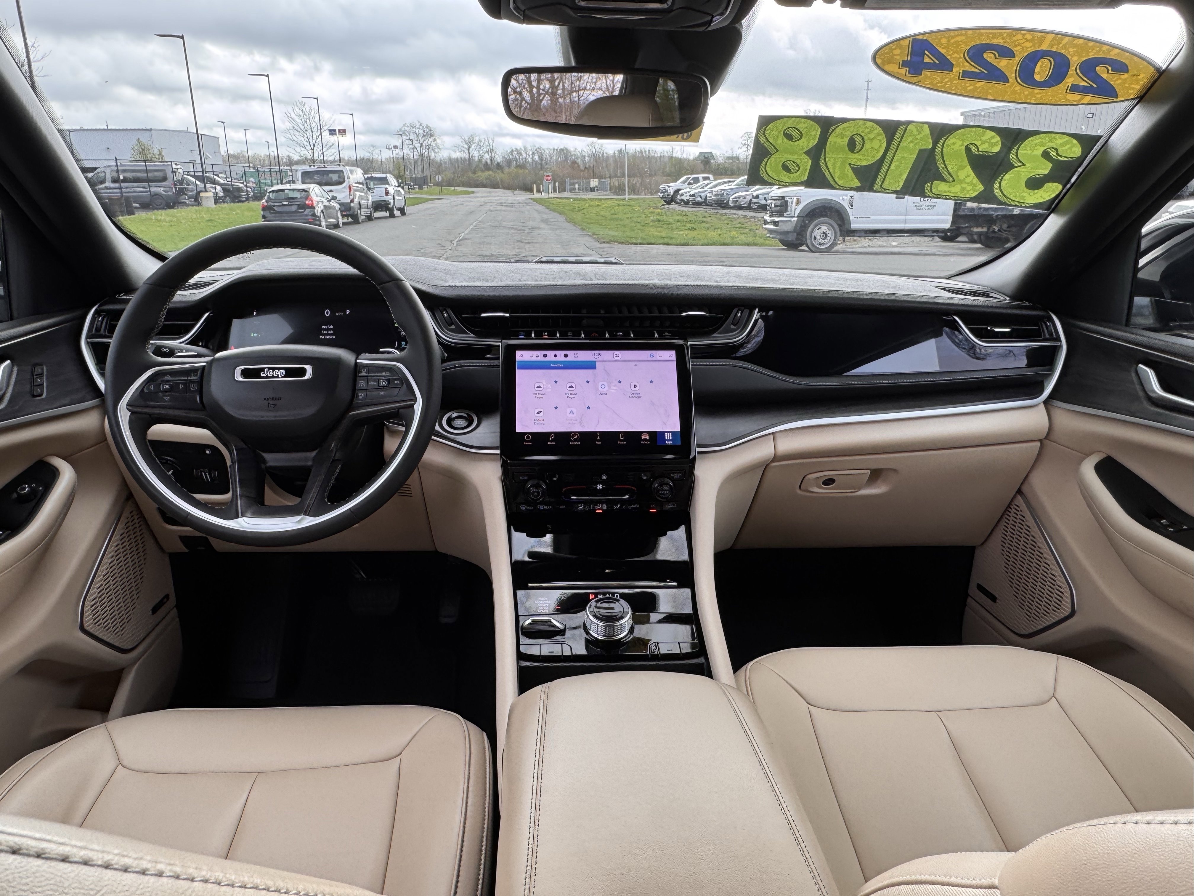 Used 2024 Jeep Grand Cherokee Limited 4xe image 22