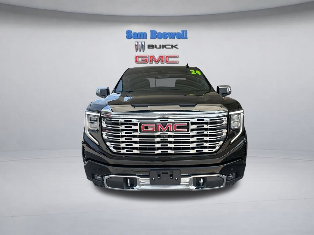 Used 2024 GMC Sierra 1500 Denali w/ Technology Package AWD/4WD image 5