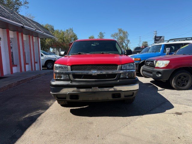Used 2005 Chevrolet Silverado 1500 W/T RWD image 3