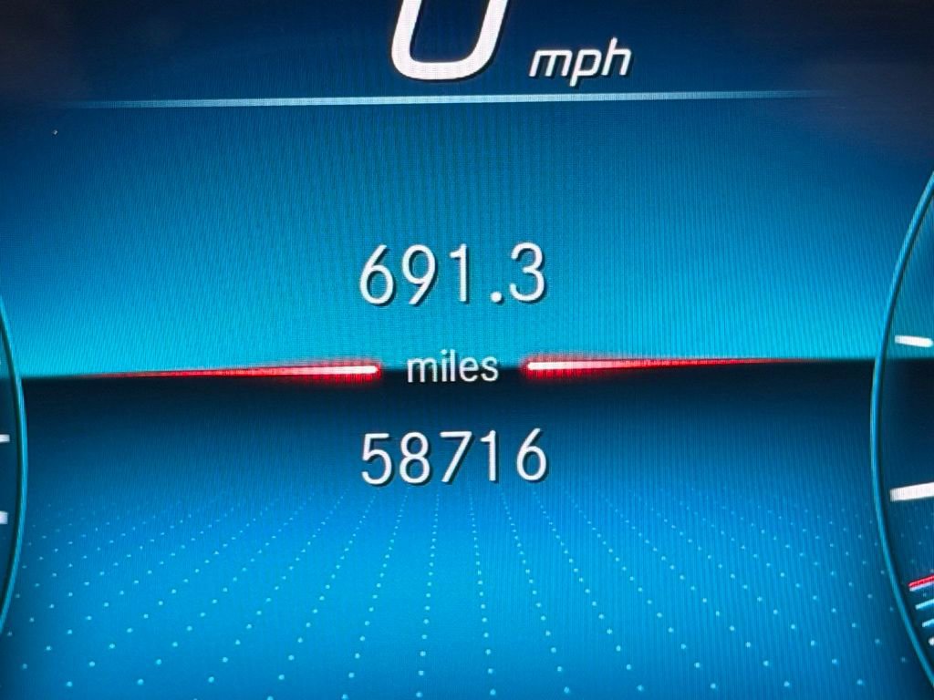 Used 2020 Mercedes-Benz GLE 350 4MATIC image 36