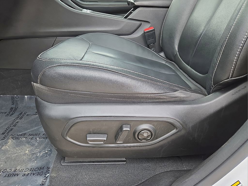 Used 2022 Jeep Grand Cherokee Limited 4xe image 27