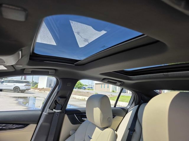 Used 2026 Cadillac CT5 Premium Luxury RWD image 9