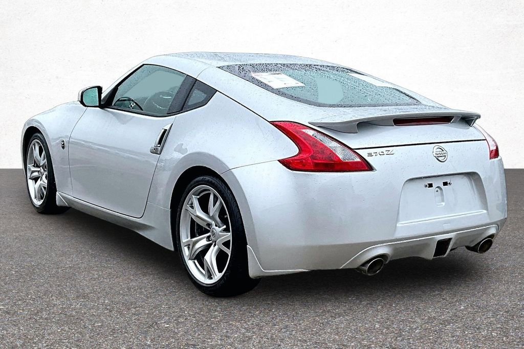 Used 2009 Nissan 370Z Coupe w/ Sport Pkg RWD image 5