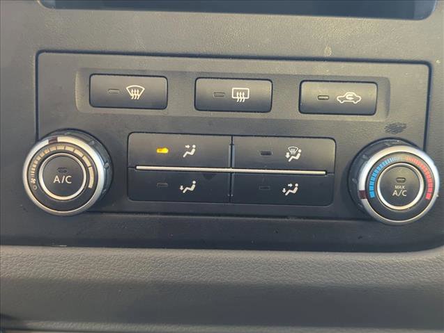 Used 2020 Nissan NV 3500 SV w/ Back Door Glass Package image 19