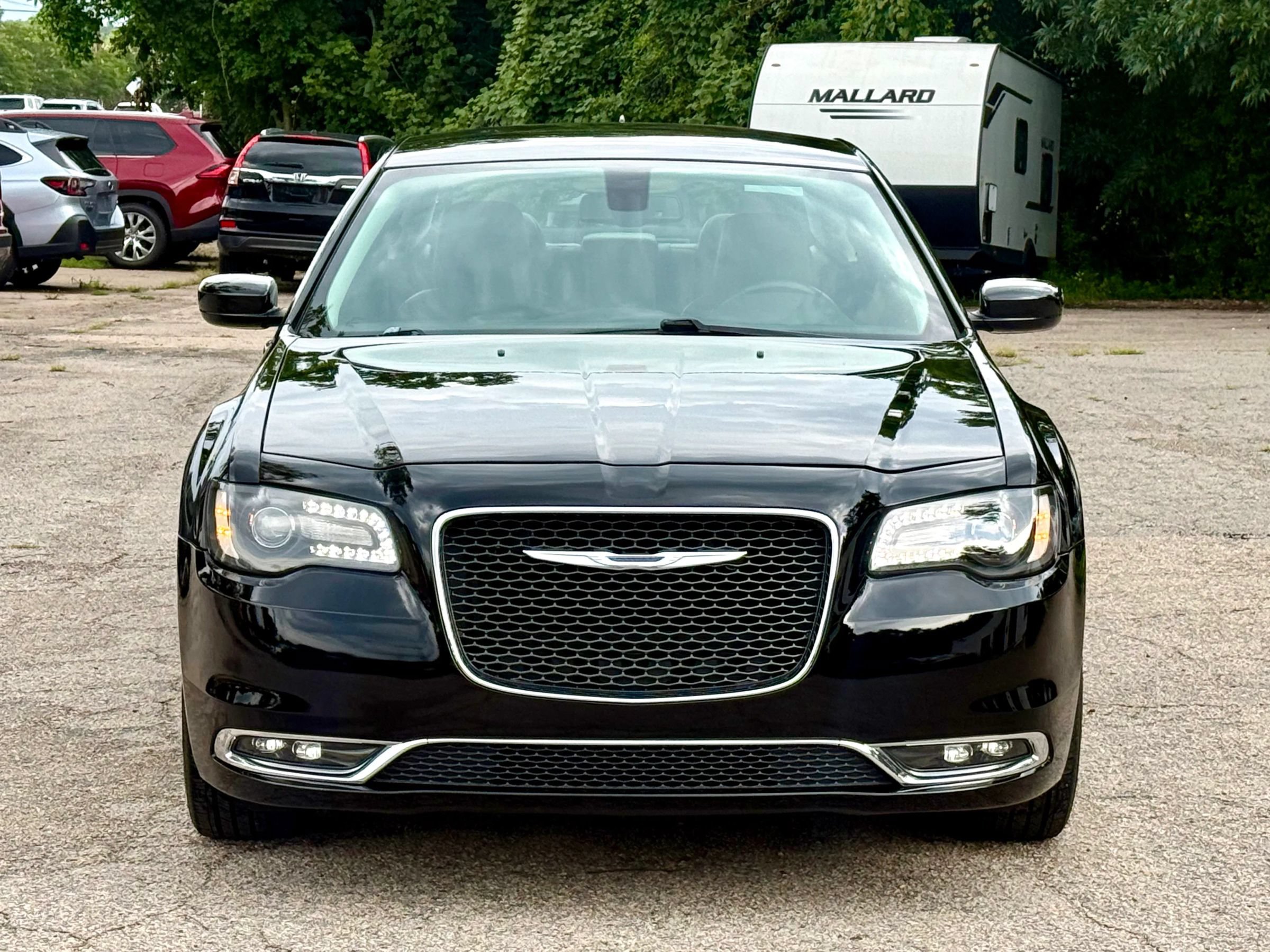 Used 2017 Chrysler 300 Limited w/ Driver Convenience Group AWD/4WD image 3