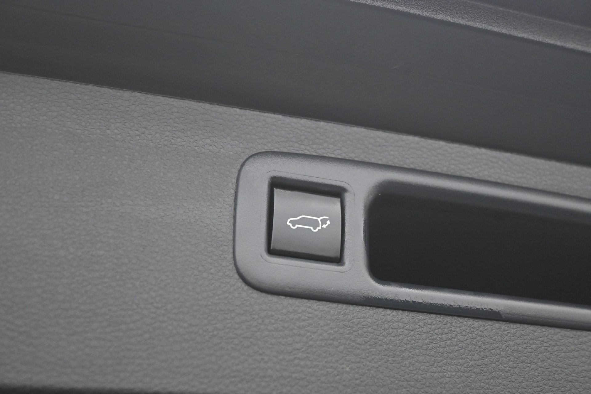 Used 2025 Toyota Highlander Platinum AWD/4WD image 17