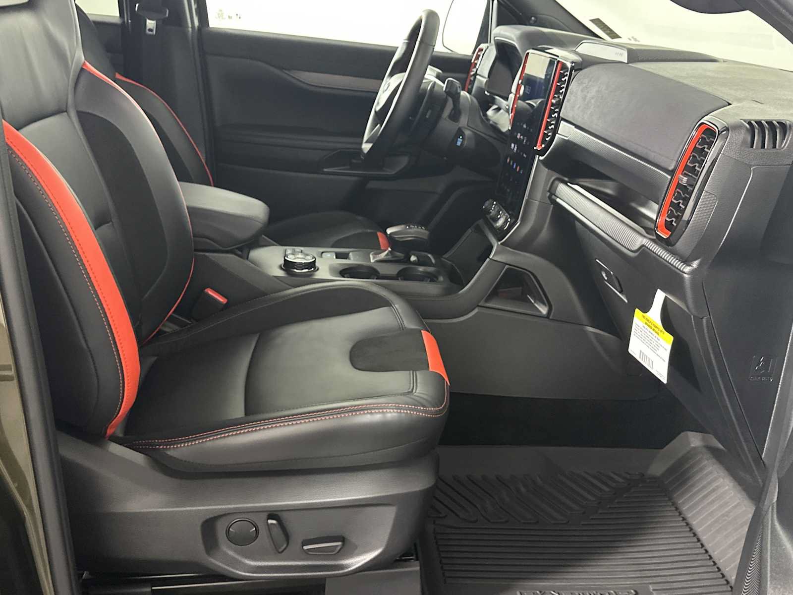 Used 2025 Ford Ranger Raptor AWD/4WD image 18