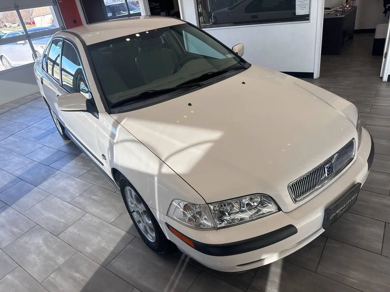 Used 2001 Volvo S40 FWD image 5