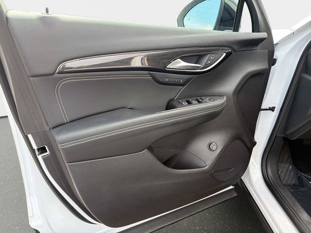 Used 2022 Buick Envision Essence w/ Sport Touring Package FWD image 17