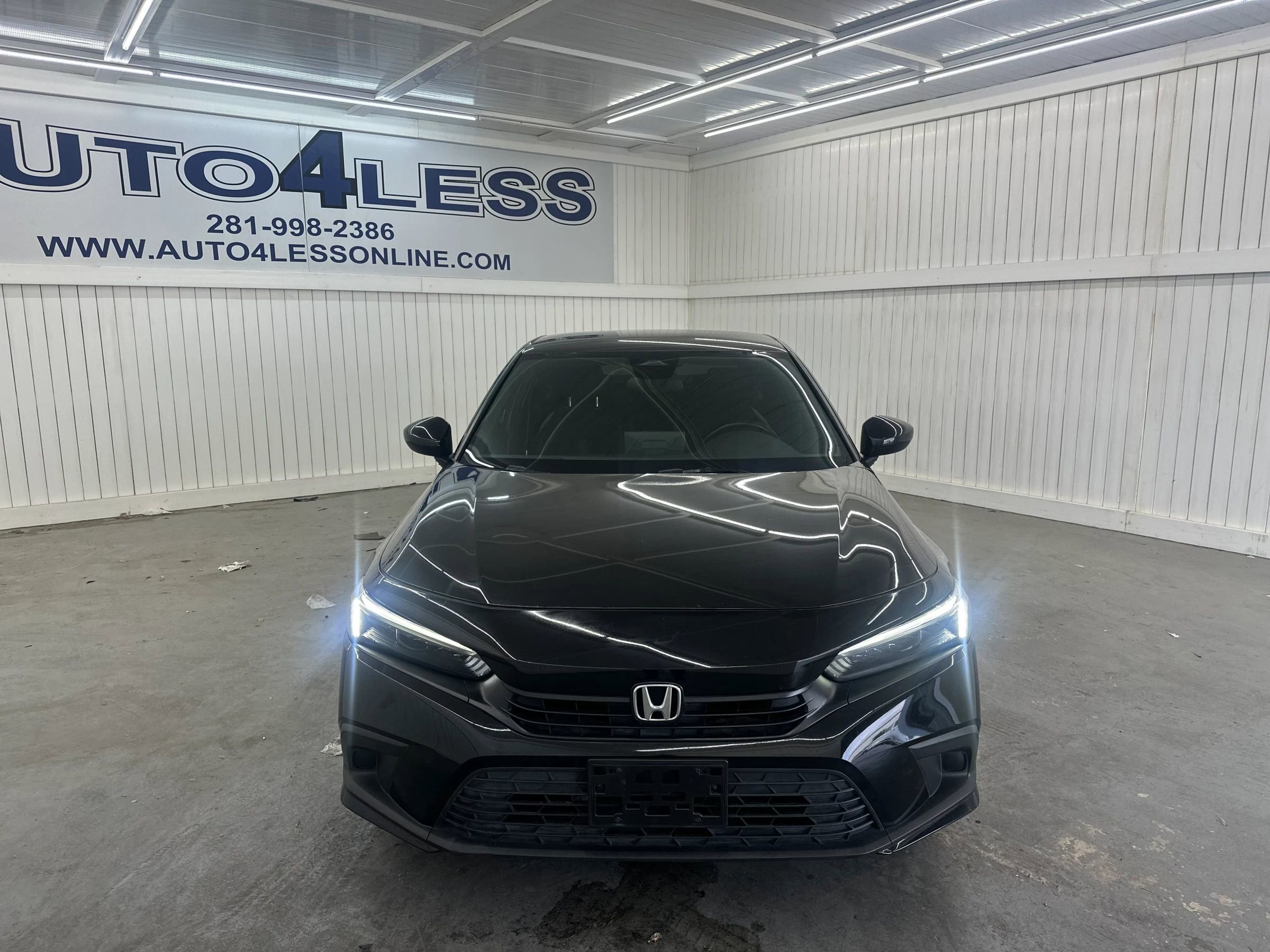 Used 2023 Honda Civic Sport image 2