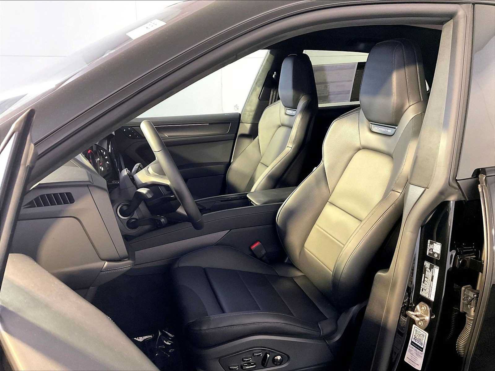 New 2026 Porsche Cayenne Turbo Electric AWD/4WD image 5