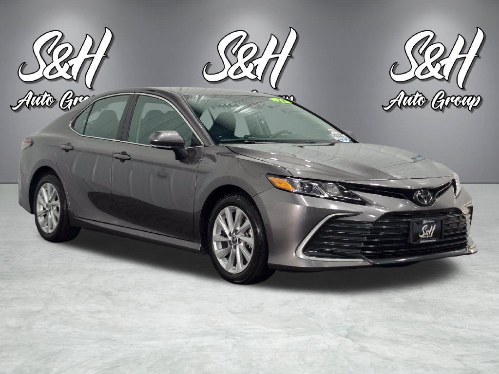 Used 2024 Toyota Camry LE FWD image 2