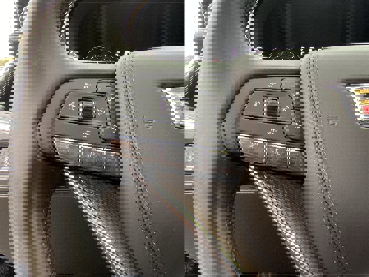 Certified 2024 Cadillac XT6 Sport w/ Platinum Package image 22