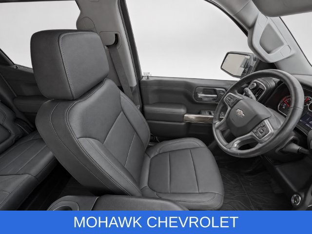Used 2019 Chevrolet Silverado 1500 LT Trail Boss AWD/4WD image 13