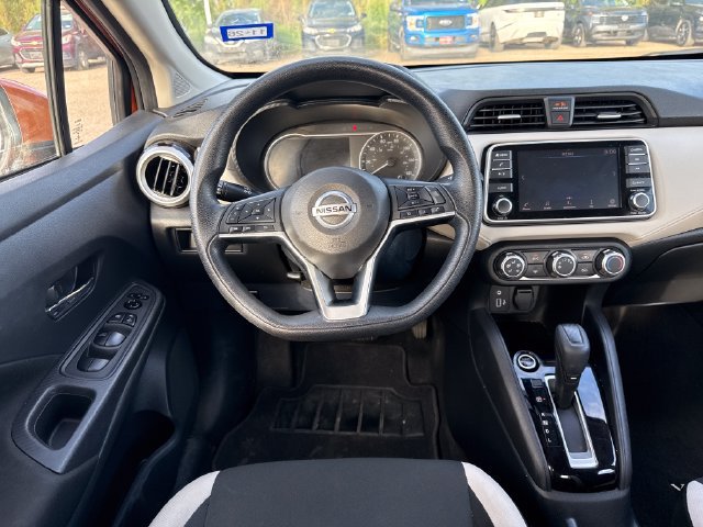 Certified 2022 Nissan Versa SV FWD image 14