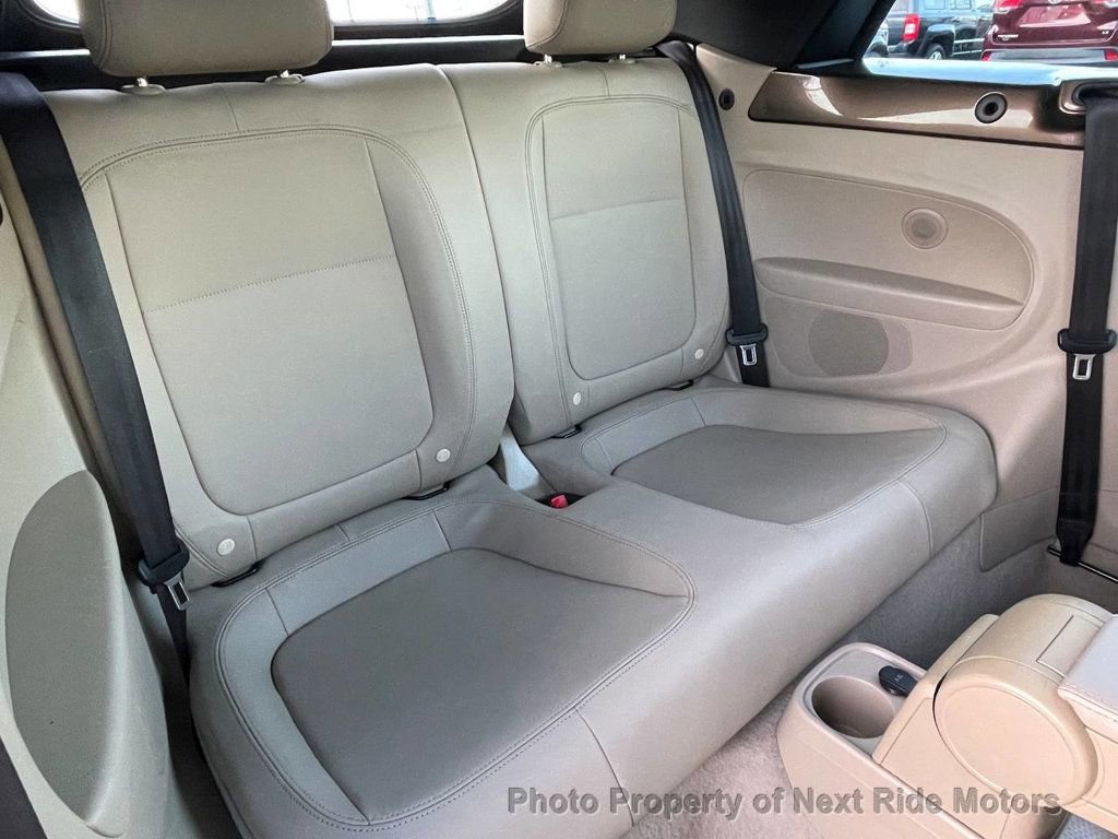 Used 2013 Volkswagen Beetle TDI image 18