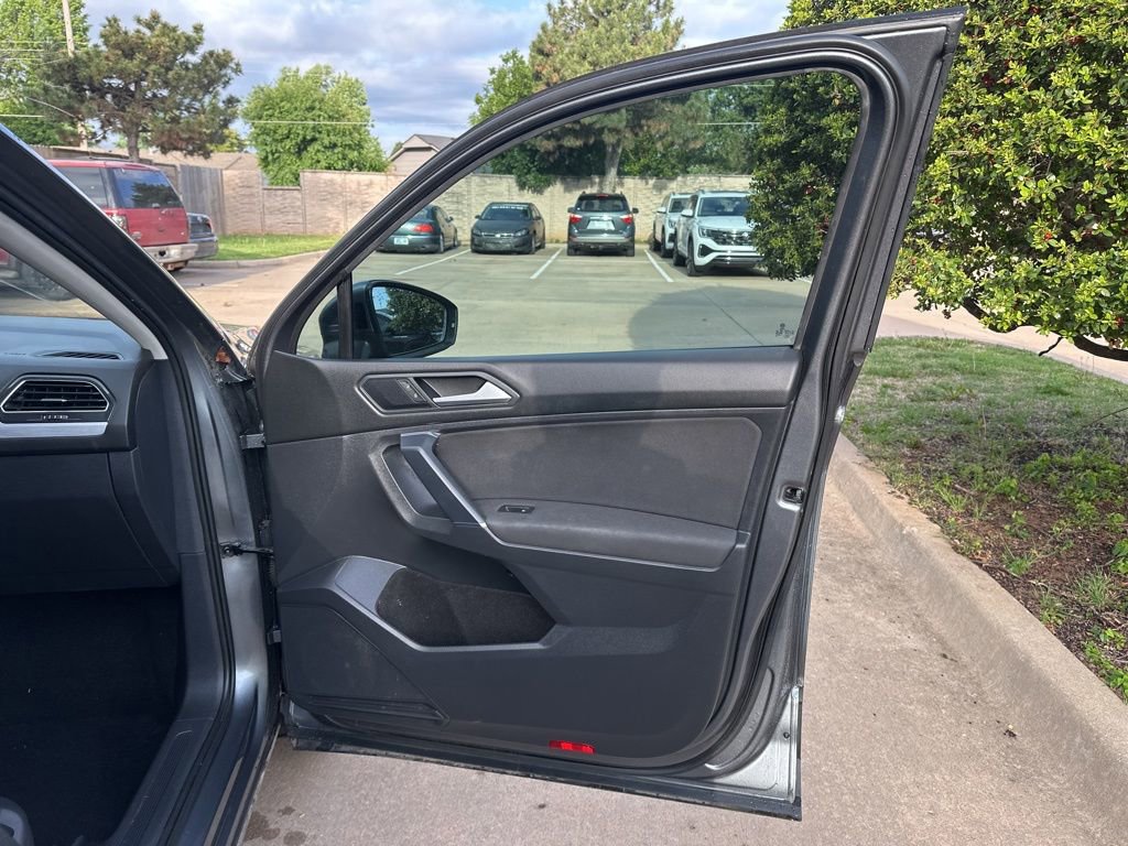 Used 2020 Volkswagen Tiguan S FWD image 18