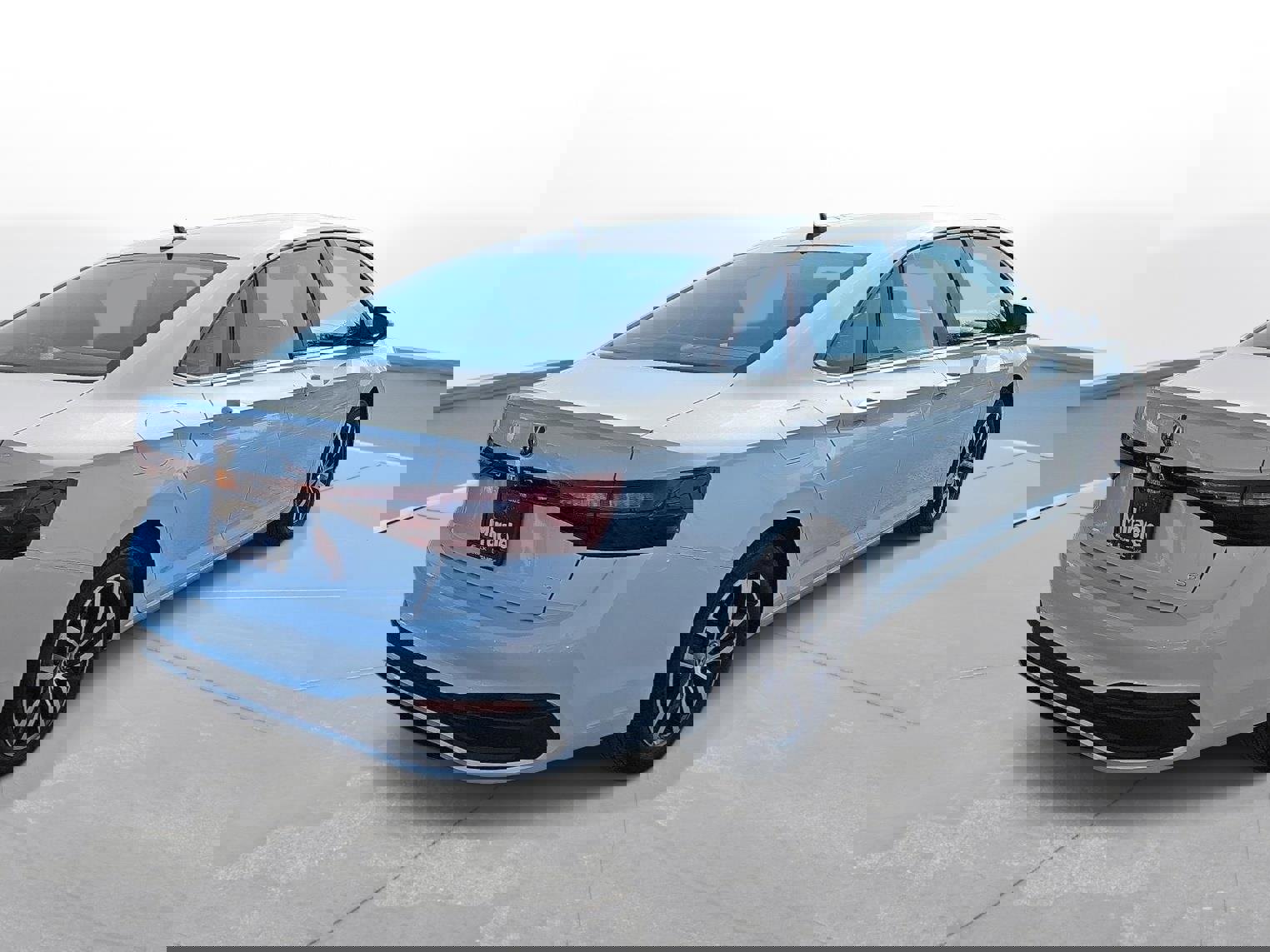 Used 2025 Volkswagen Jetta SE image 5