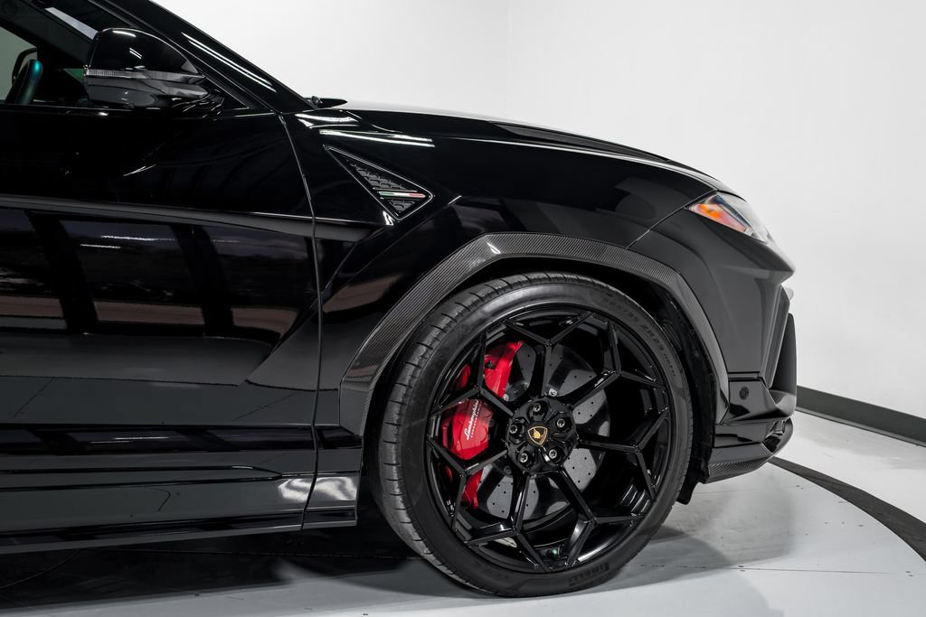 Used 2023 Lamborghini Urus Performante AWD/4WD image 54