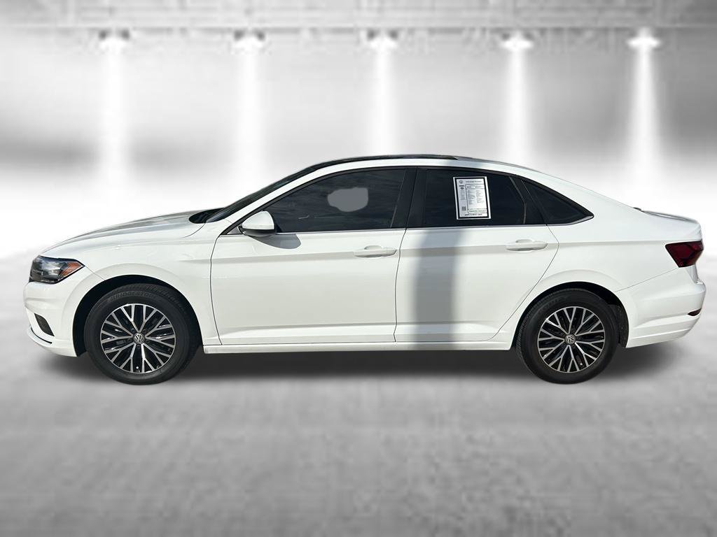 Used 2021 Volkswagen Jetta SE w/ SE Cold Weather Package FWD image 3