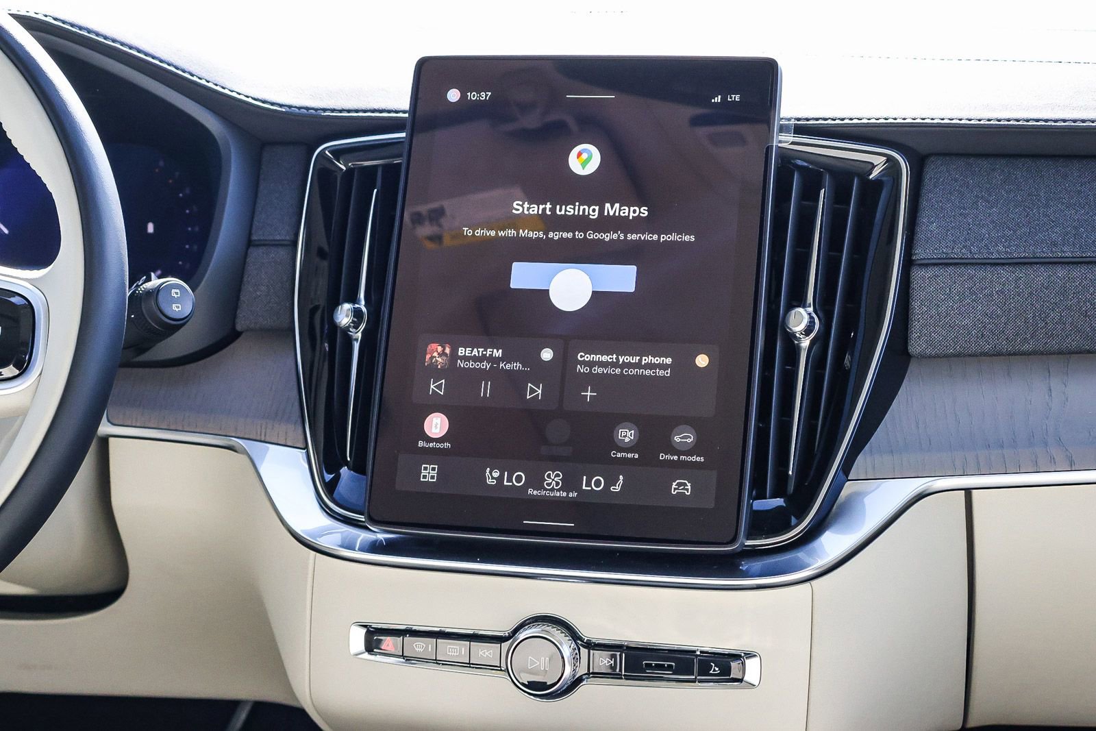 New 2026 Volvo XC90 B6 Ultra w/ Protection Package image 25