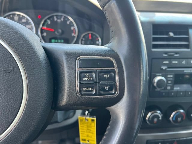 Used 2012 Jeep Liberty Sport AWD/4WD image 15