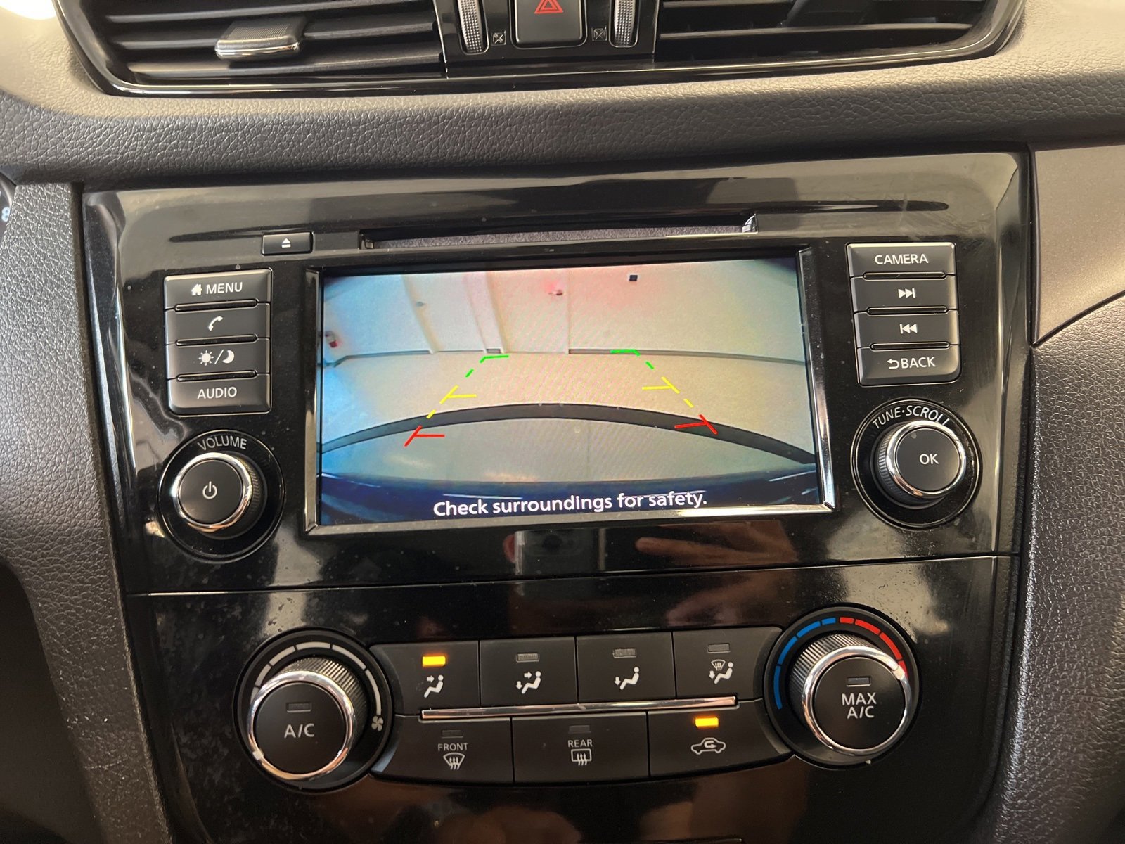 Used 2022 Nissan Rogue Sport S image 18