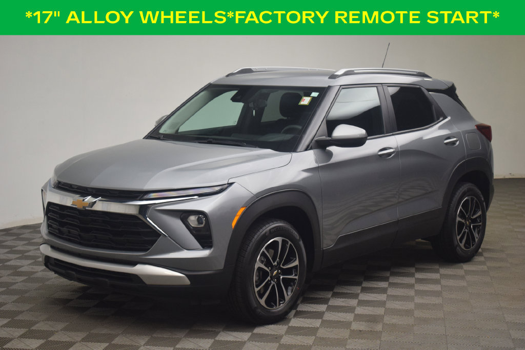 Used 2024 Chevrolet TrailBlazer LT AWD/4WD image 2