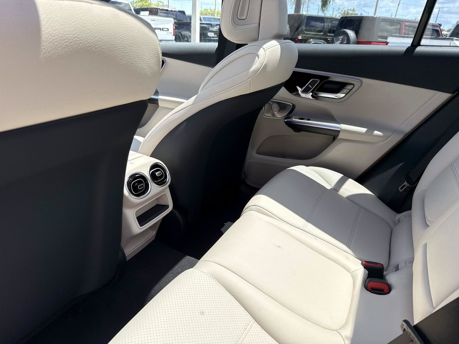 New 2027 Mercedes-Benz GLC 300 image 14